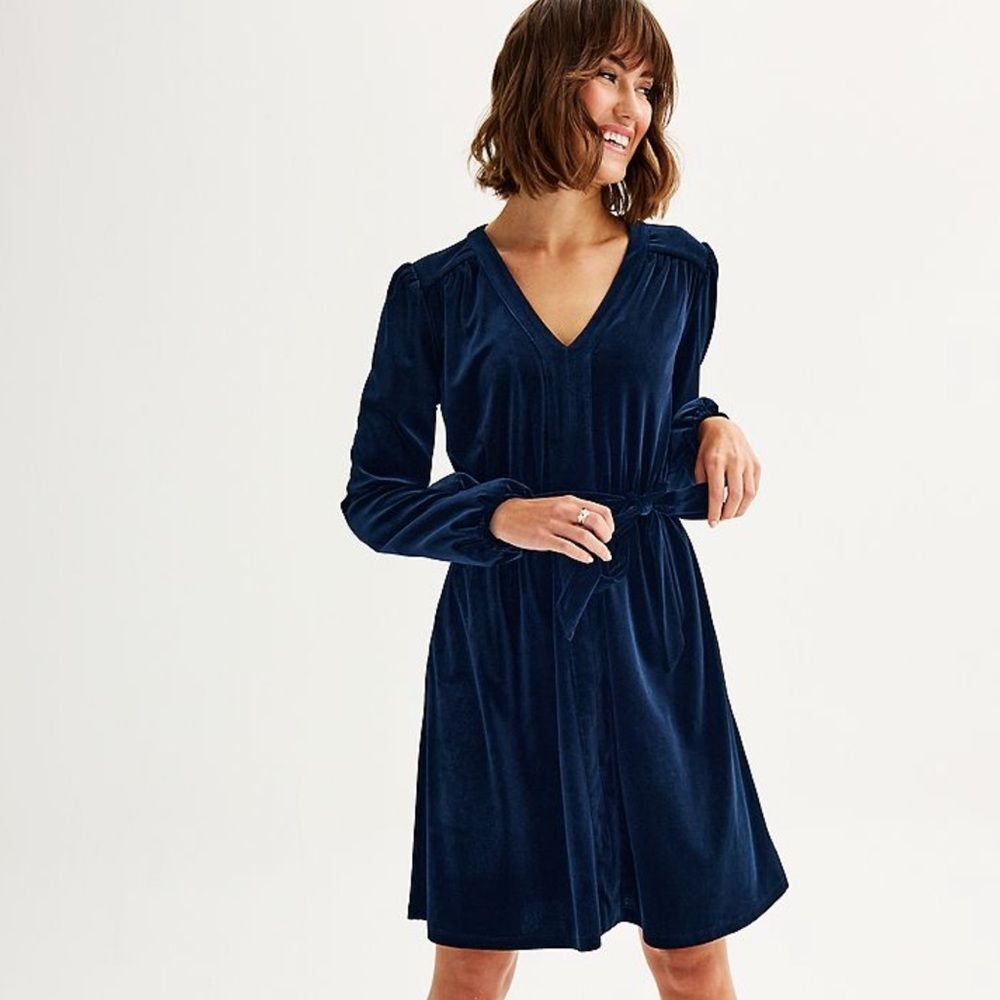 Draper James Navy Velvet Long Sleeve V-Neck Dress